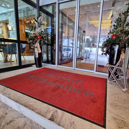 Hotel Alpina Рауріс Екстер'єр фото