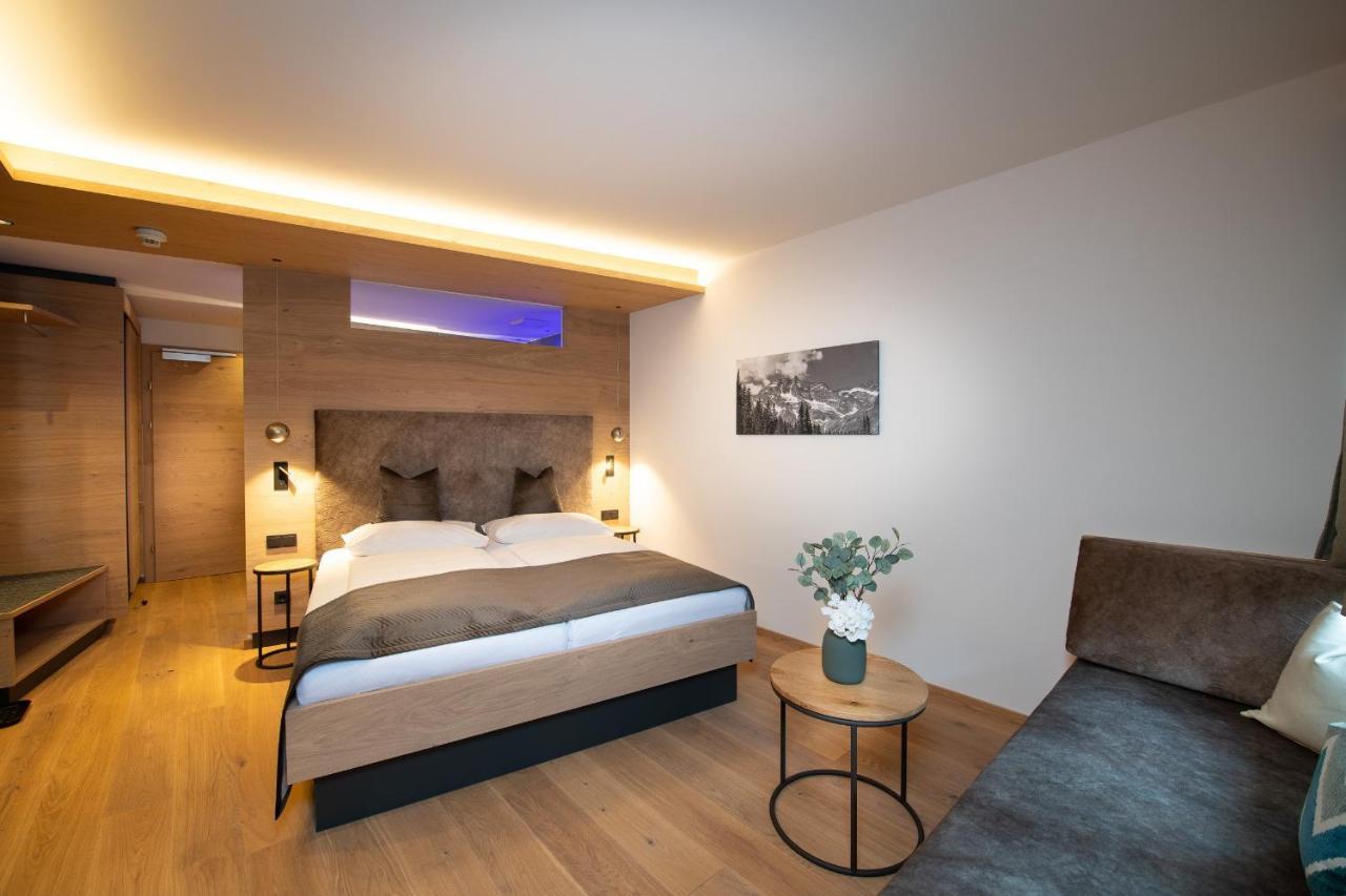 Hotel Alpina Рауріс Екстер'єр фото