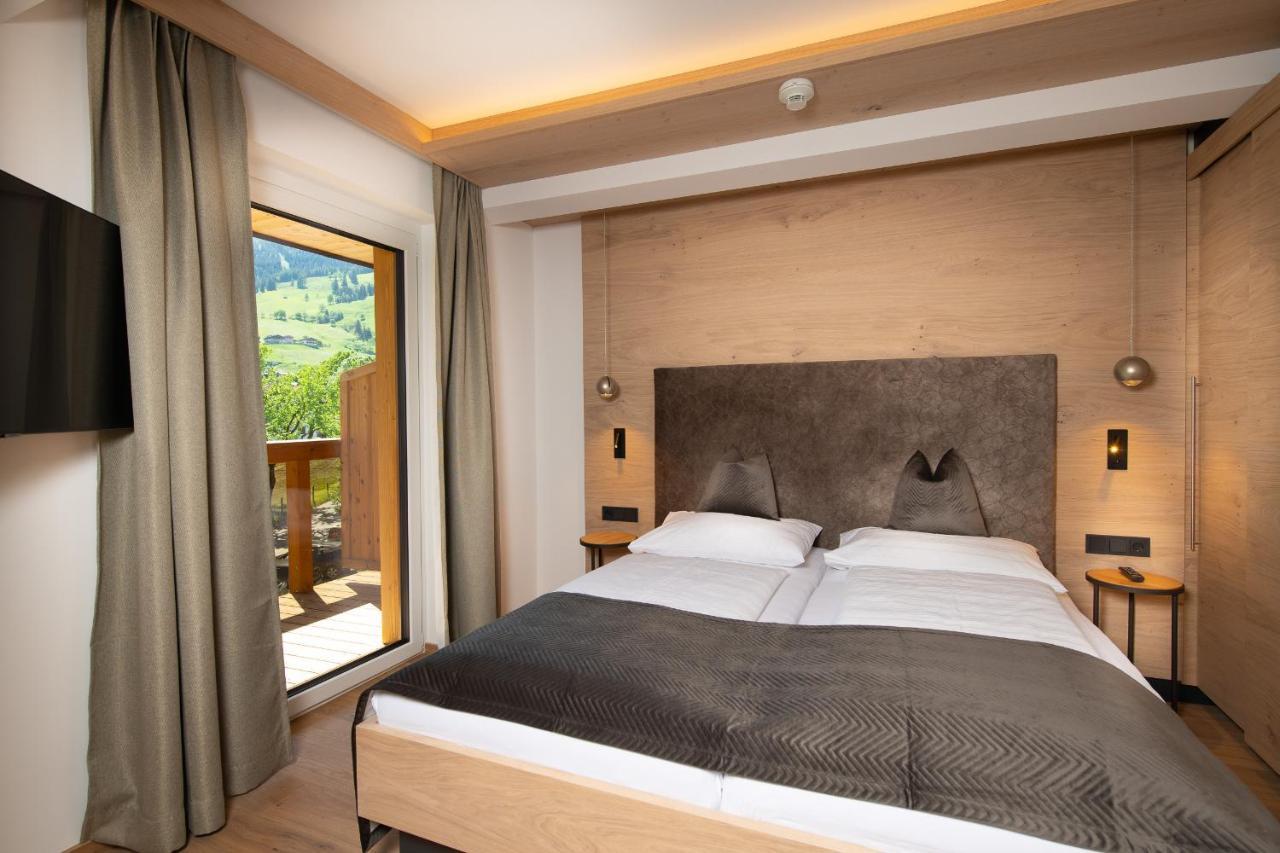 Hotel Alpina Рауріс Екстер'єр фото