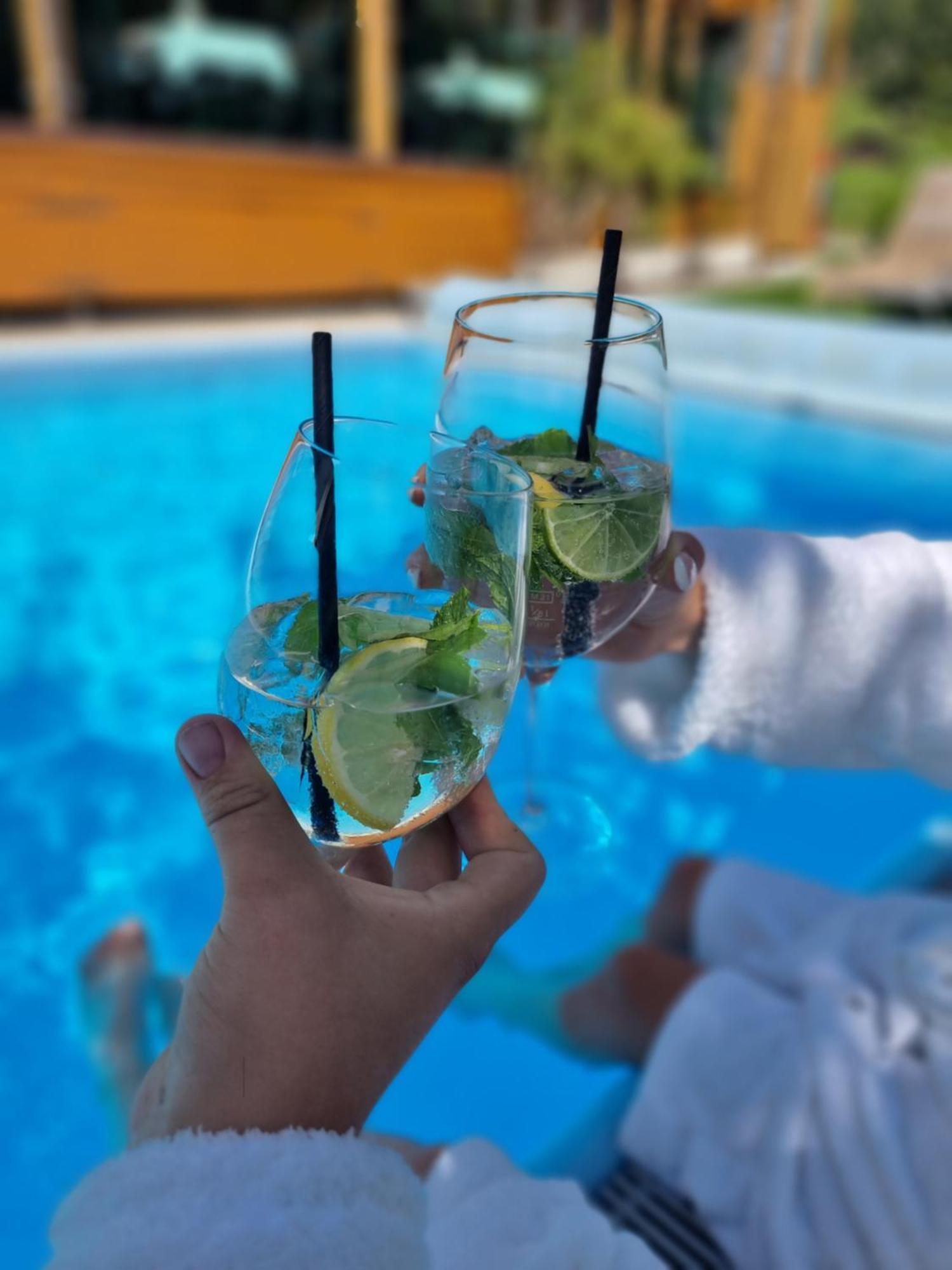 Hotel Alpina Рауріс Екстер'єр фото