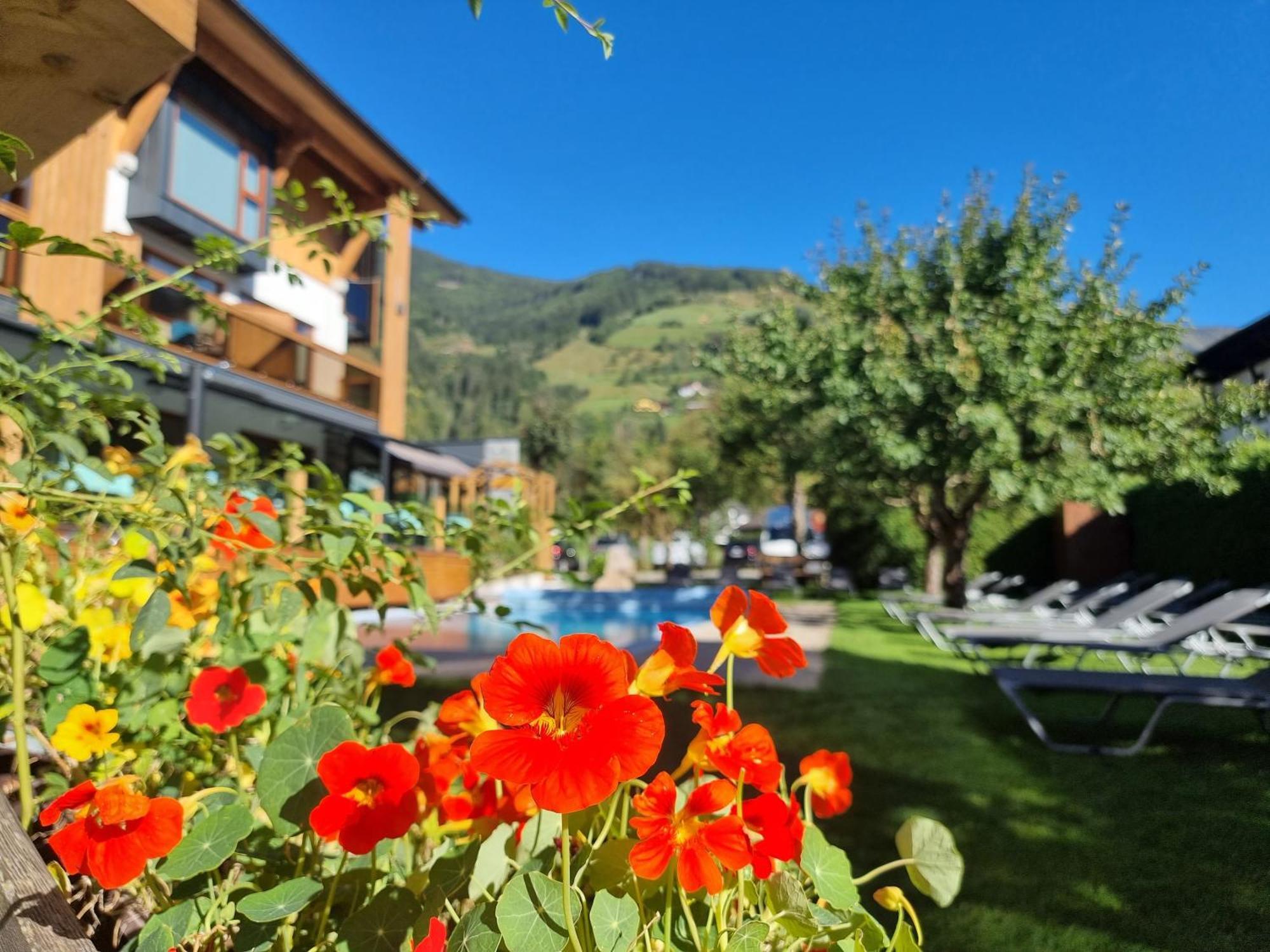 Hotel Alpina Рауріс Екстер'єр фото