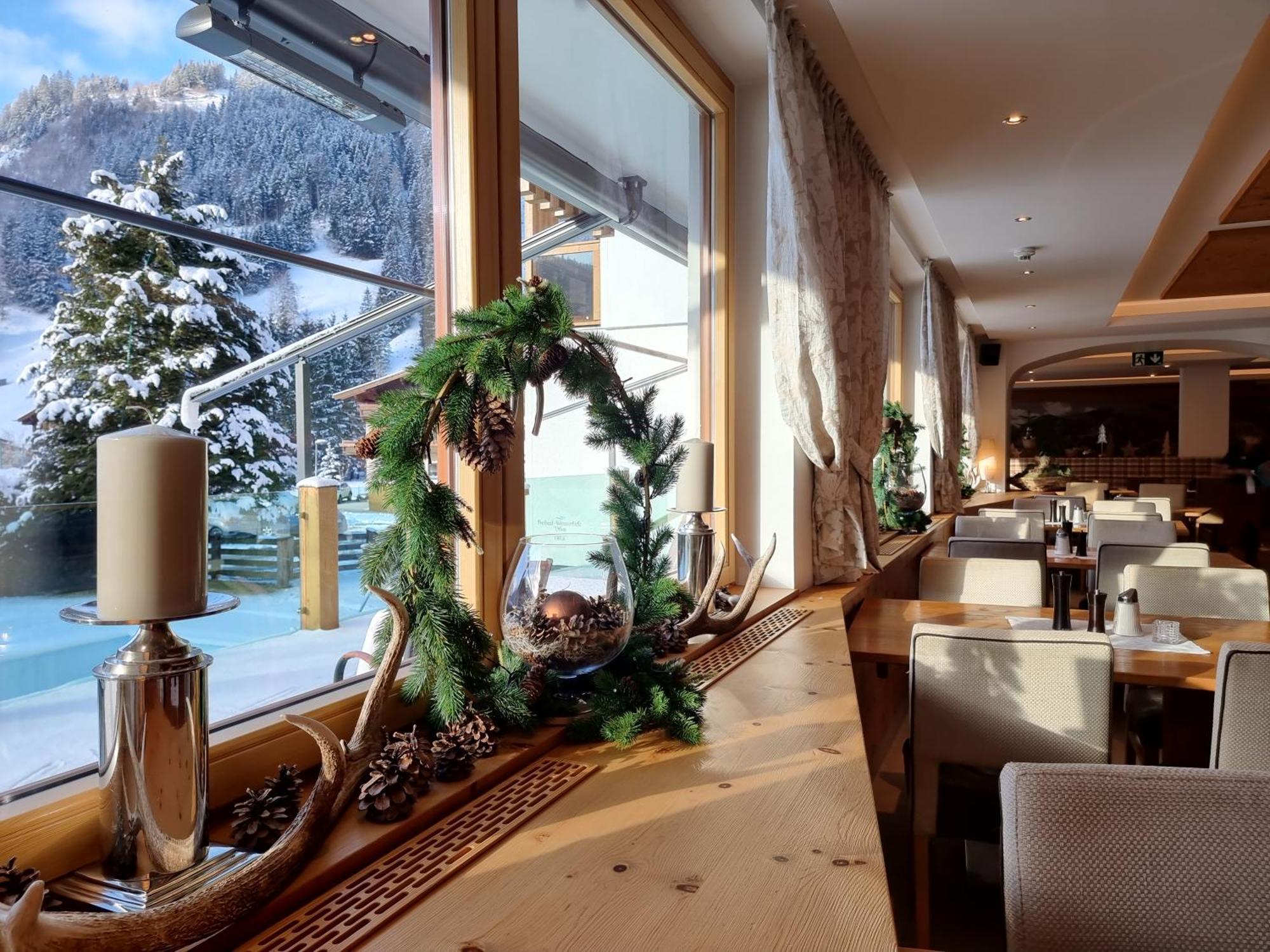 Hotel Alpina Рауріс Екстер'єр фото