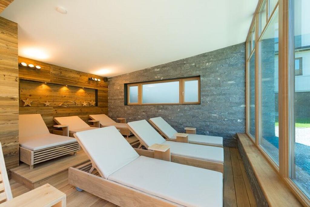 Hotel Alpina Рауріс Екстер'єр фото