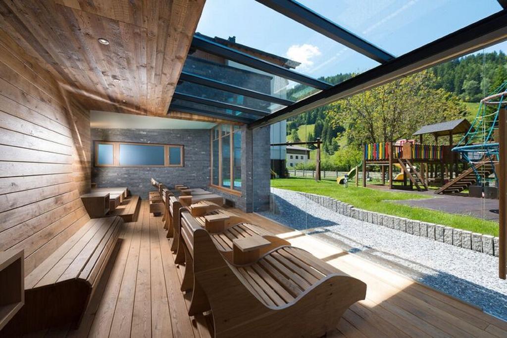 Hotel Alpina Рауріс Екстер'єр фото